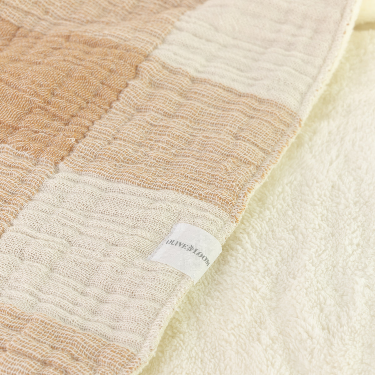 Signature Plaid Throw Blanket