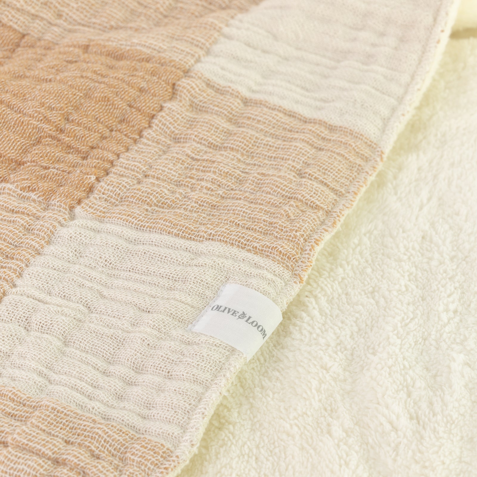 Signature Plaid Throw Blanket