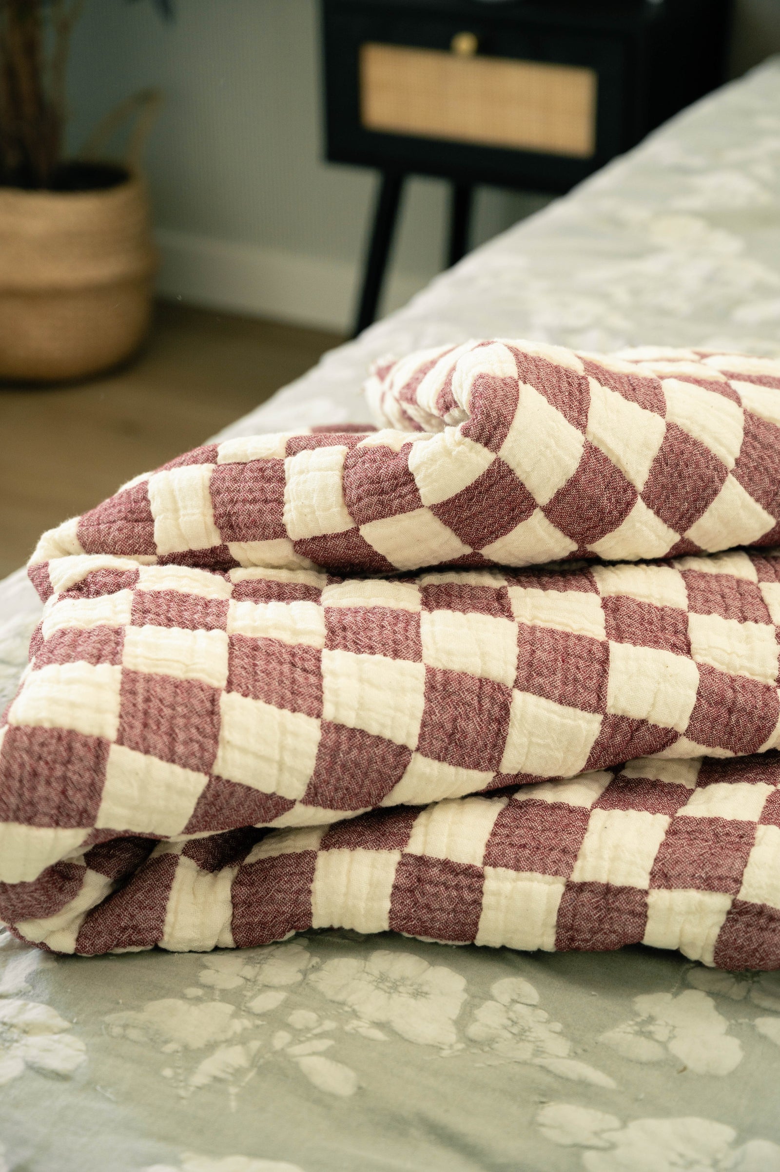 Mira Cotton Quilted Throw