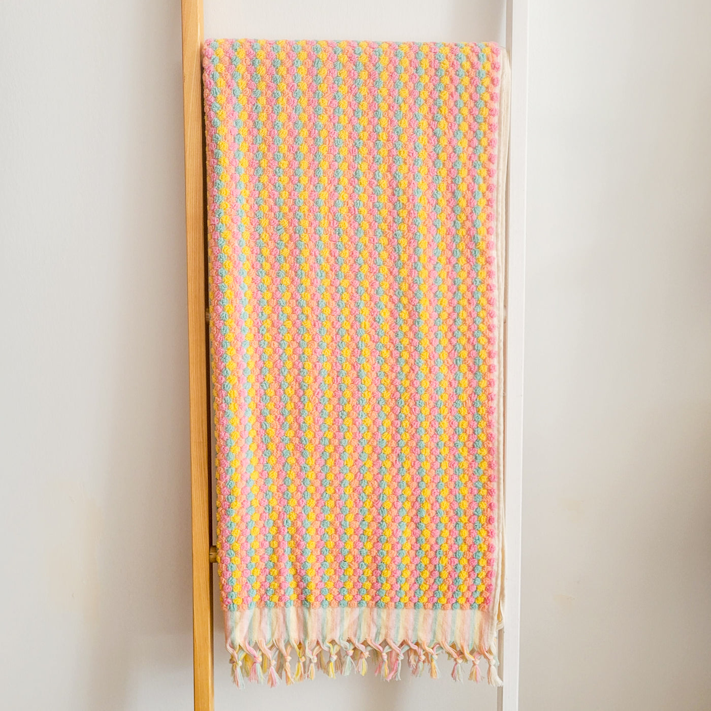 Marseille Dotted Towel - Pink Lemonade
