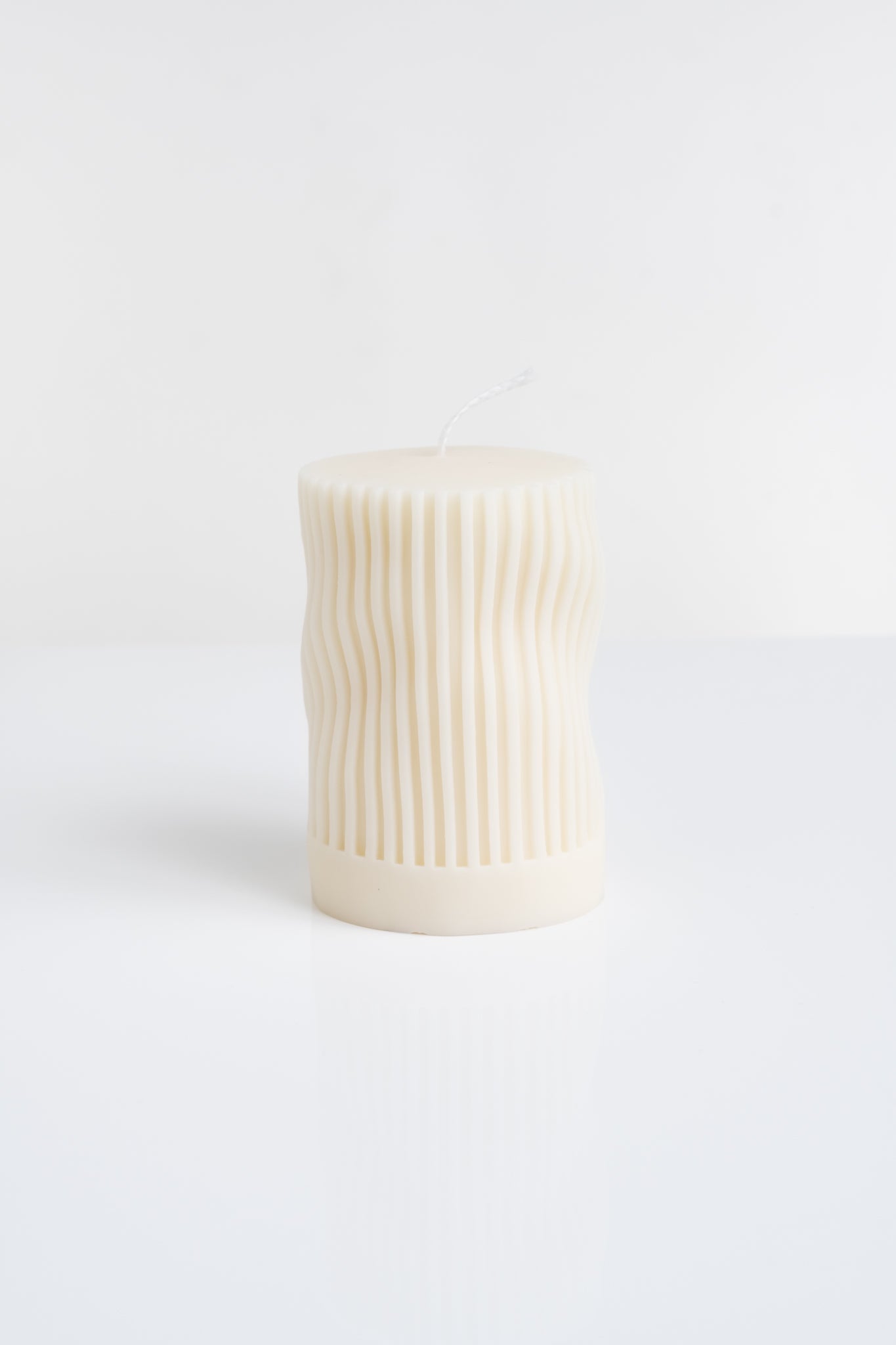 Fall/Winter Collection Shape Candles - White