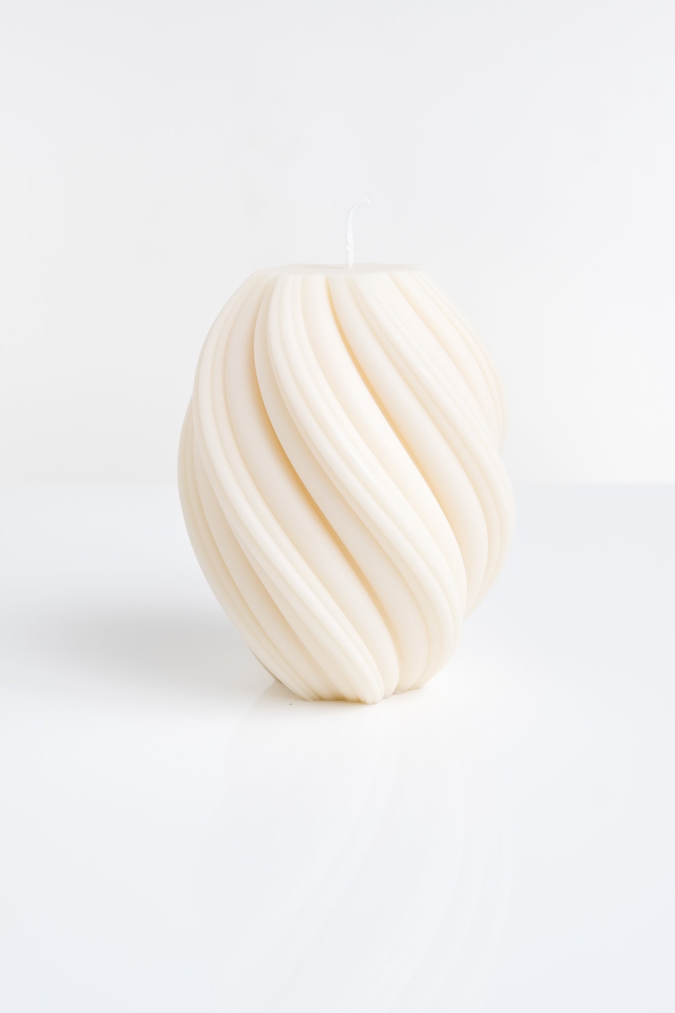 Fall/Winter Collection Shape Candles - White